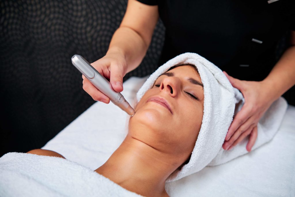 The Ultimate Guide to Microneedling A Comprehensive Overview and Benefits